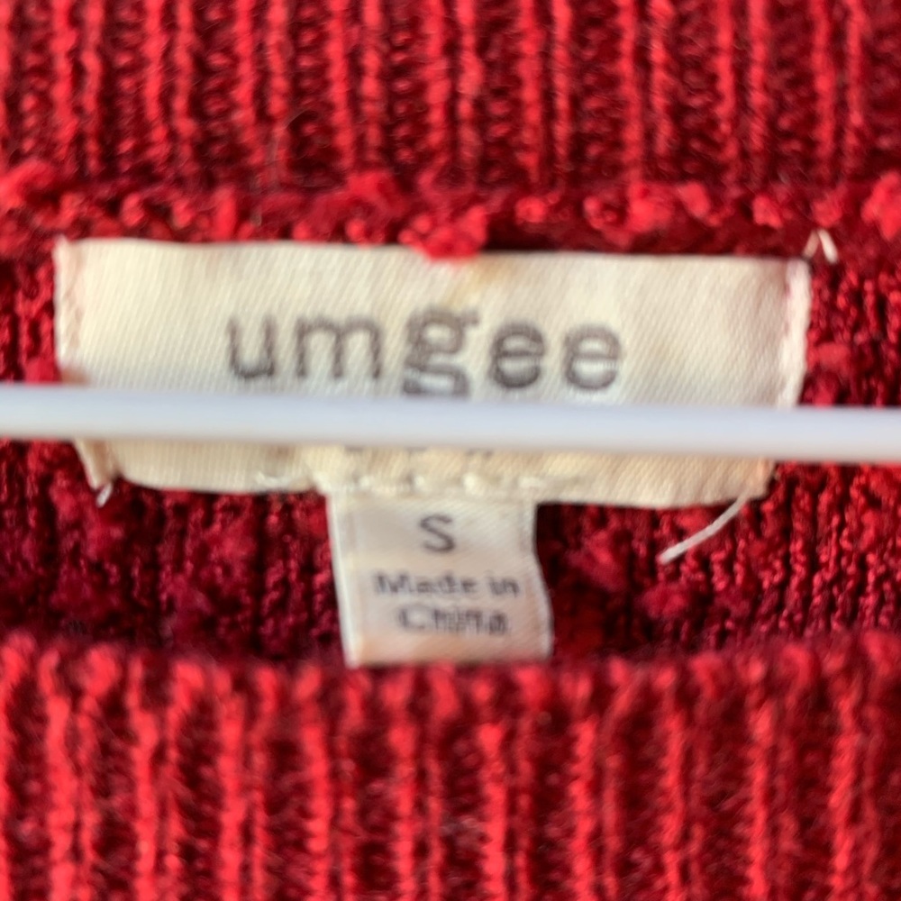 Sweater - Picture 2 of 3